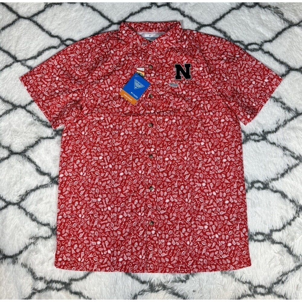 COLUMBIA Nebraska Cornhuskers Super Slack Tide Button-Up Shirt Men's M *NEW* $65 - Picture 3 of 10
